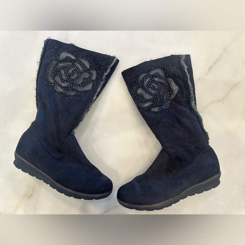 Black Boots with faux leather rose detail
